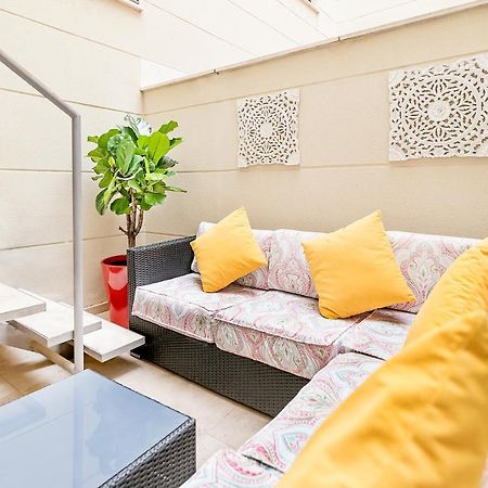 Апартаменты Maba/Private Backyard/Walk To Downtown/Large Smart Tv Малага Экстерьер фото