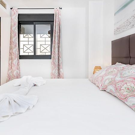 Апартаменты Maba/Private Backyard/Walk To Downtown/Large Smart Tv Малага Экстерьер фото